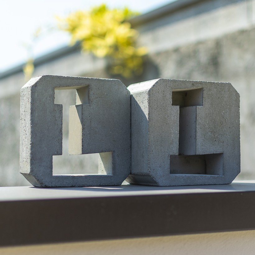 ConcreType dettaglio ConcreType, "L" light e bold