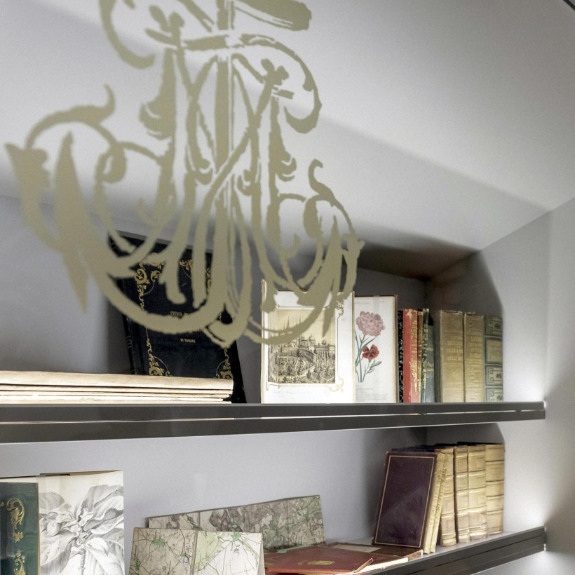 Ars Botanica dettaglio Dettaglio degli interni della Biblioteca del Castello di Miramare.
