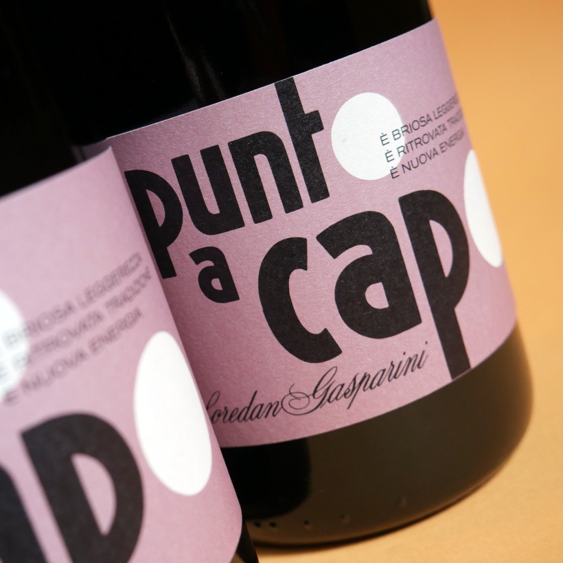 Punto a Capo - Vino e composizione tipografica dettaglio Dettaglio dei caratteri tipografici dell'etichetta